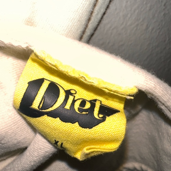 Diet Starts on Monday | Graphic Tee | XL | - Picture 4 of 4